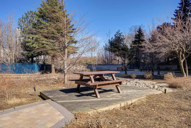 Additional image 39 of 119 Omni Dr Unit 18