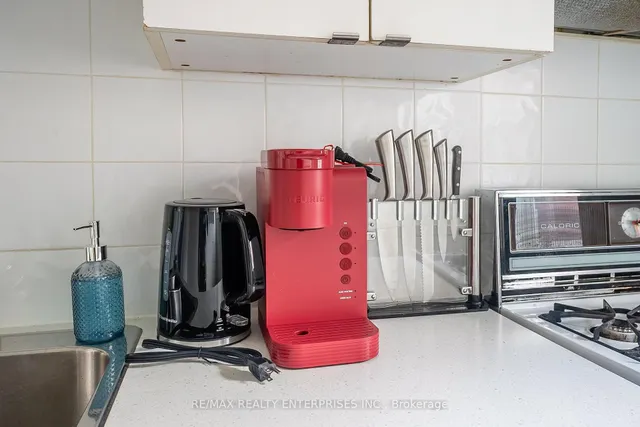 Additional image 12 of 109 Huron St