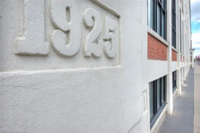 Additional image 32 of 404 King St Unit 526