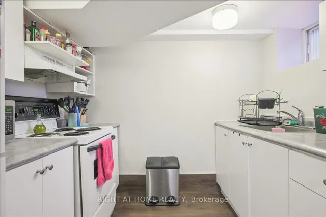 Additional image 30 of 151 Niagara St