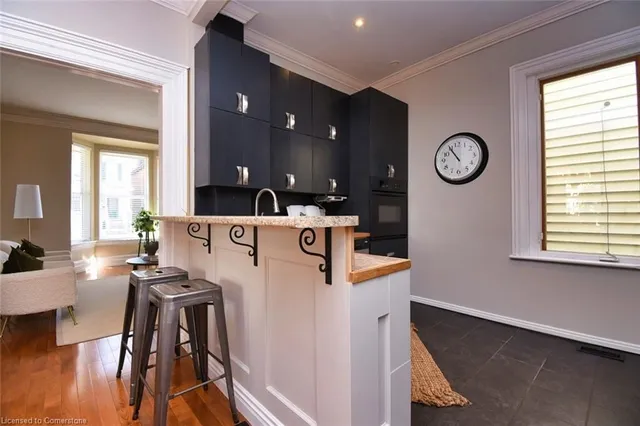 Additional image 18 of 332 King St