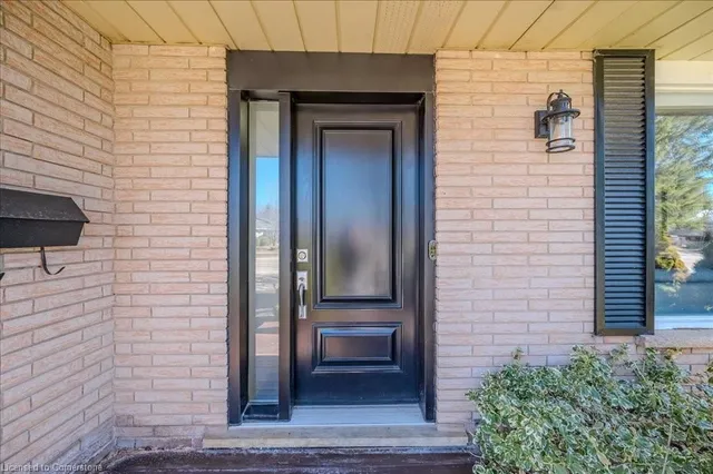 Additional image 3 of 587 Westheights Dr