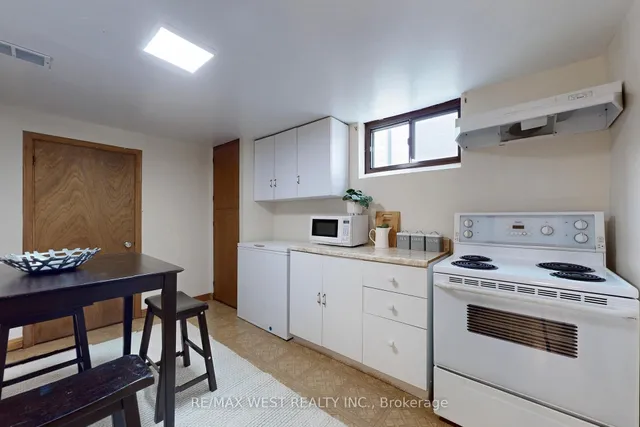 Additional image 32 of 53 Wedgewood Dr