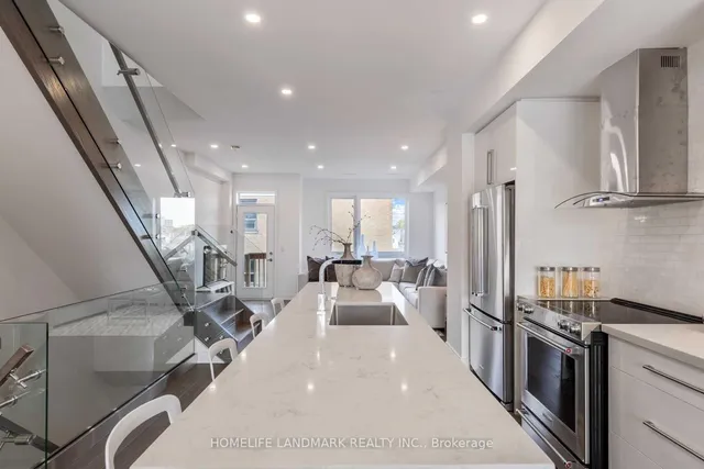 Additional image 8 of 609C Harvie Ave