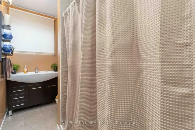 Additional image 12 of 3074 Merritt Ave