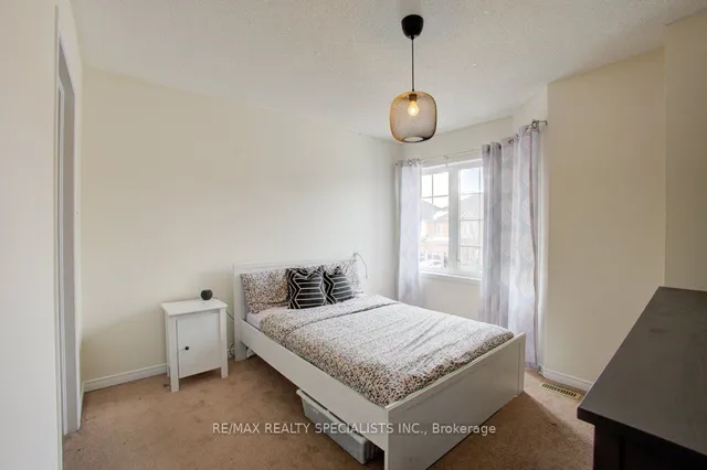 Additional image 25 of 27 Portrush Tr