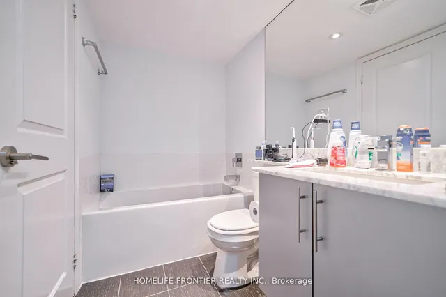 Additional image 29 of 85 East Liberty St Unit TH77B