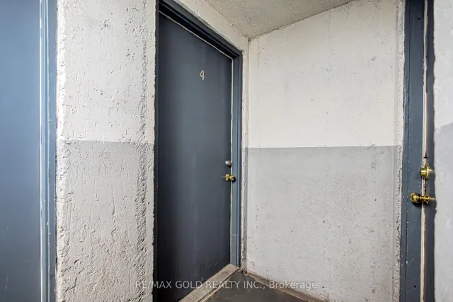 Additional image 27 of 445 Pioneer Dr Unit 4