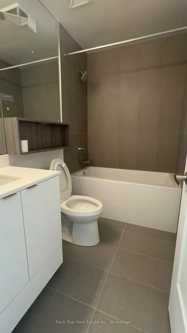 Additional image 10 of 135 Lower Sherbourne St Unit 1737