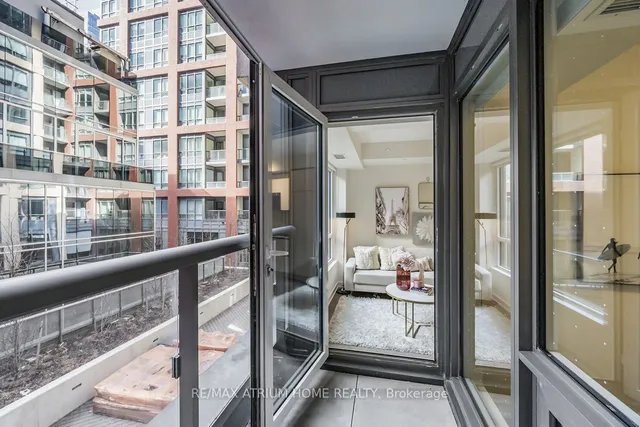 Additional image 36 of 108 Peter St Unit 510