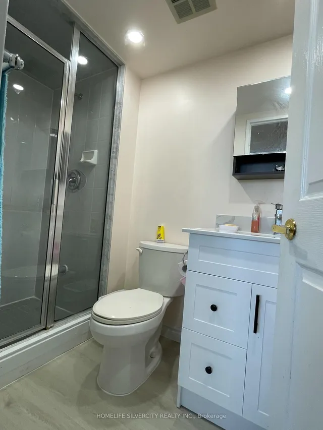 Additional image 18 of 88 Corporate Dr Unit 1617