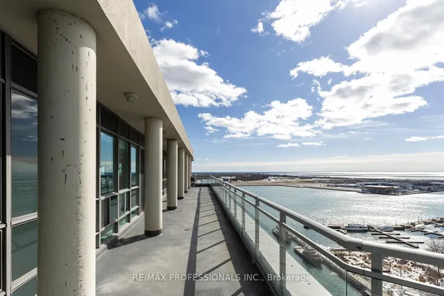 Additional image 33 of 410 Queens Quay Unit 517