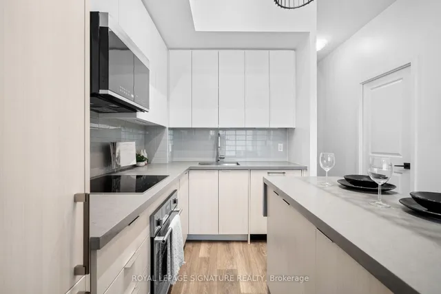 Additional image 8 of 2481 Taunton Rd Unit 367