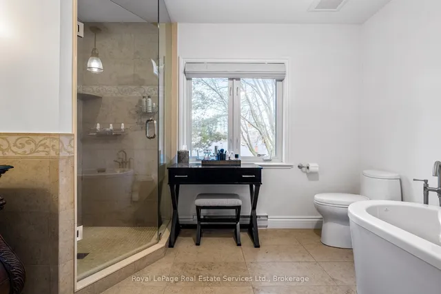 Additional image 25 of 28 Thompson Ave