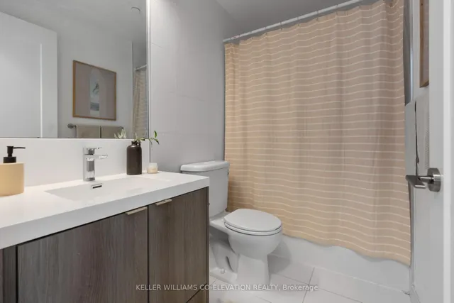 Additional image 21 of 101 Erskine Ave Unit 2303