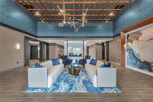 Additional image 21 of 460 Dundas St Unit 122