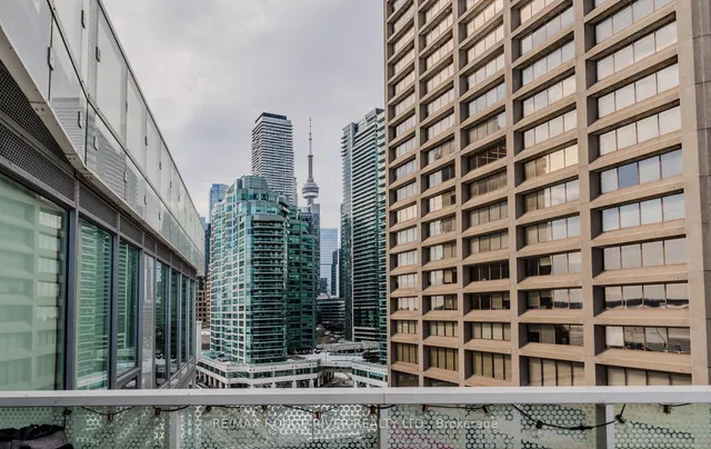 Additional image 23 of 15 Queens Quay Unit 921