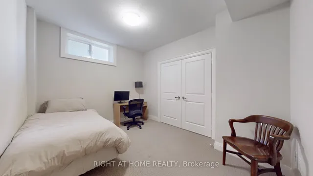 Additional image 28 of 84 Roberta Dr