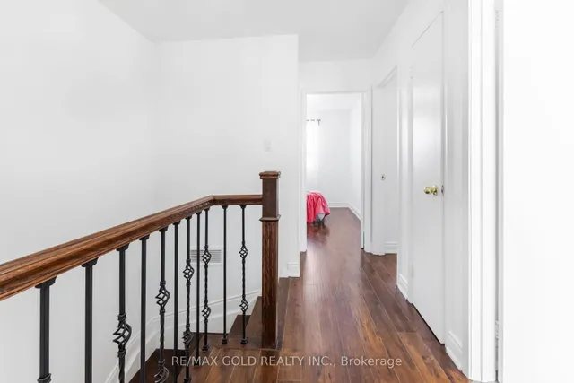 Additional image 23 of 7560 Goreway Dr Unit 18