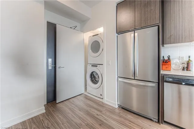 Additional image 11 of 55 Duke St Unit 2207
