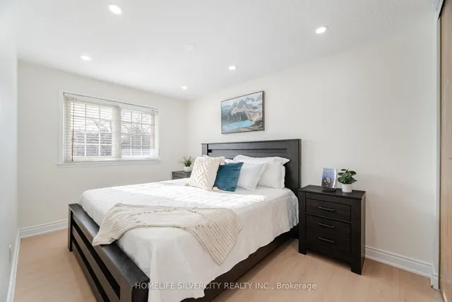 Additional image 23 of 80 Royal Palm Dr