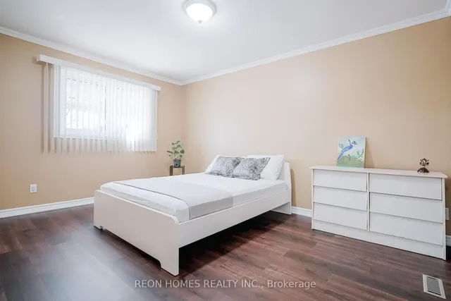 Additional image 21 of 50 Chapais Cres