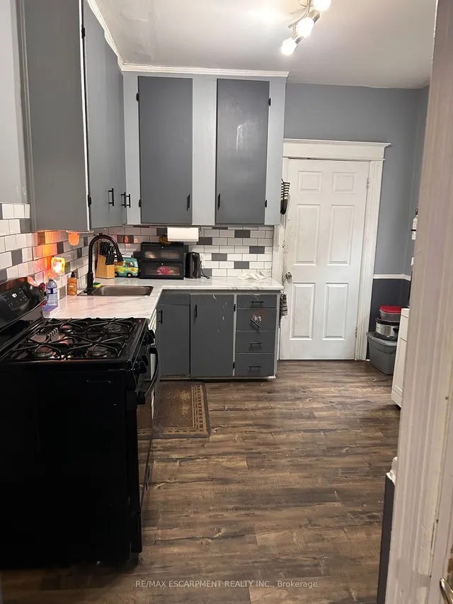 Additional image 5 of 372 Beach Rd