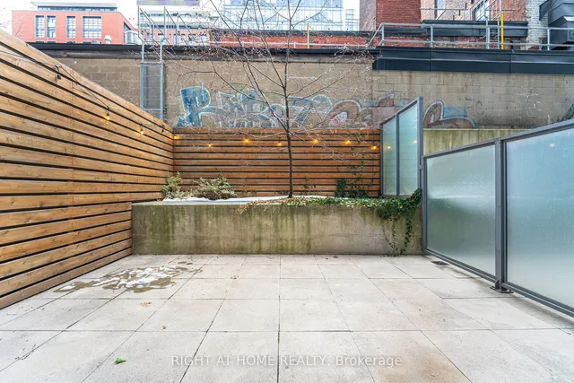 Additional image 34 of 650 King St Unit 106