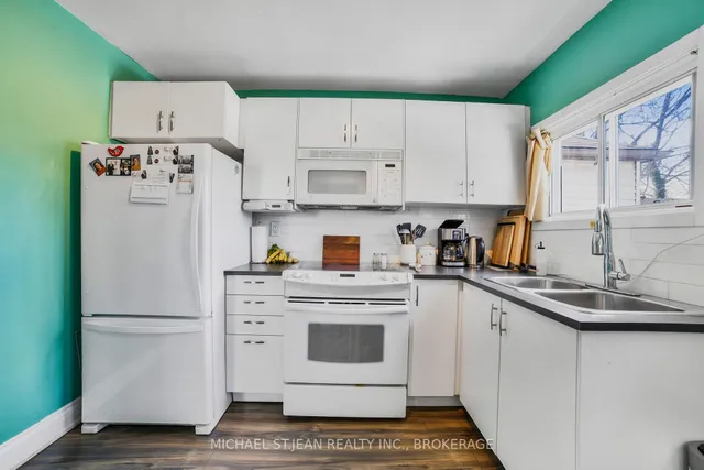 Additional image 19 of 14 East 31st St