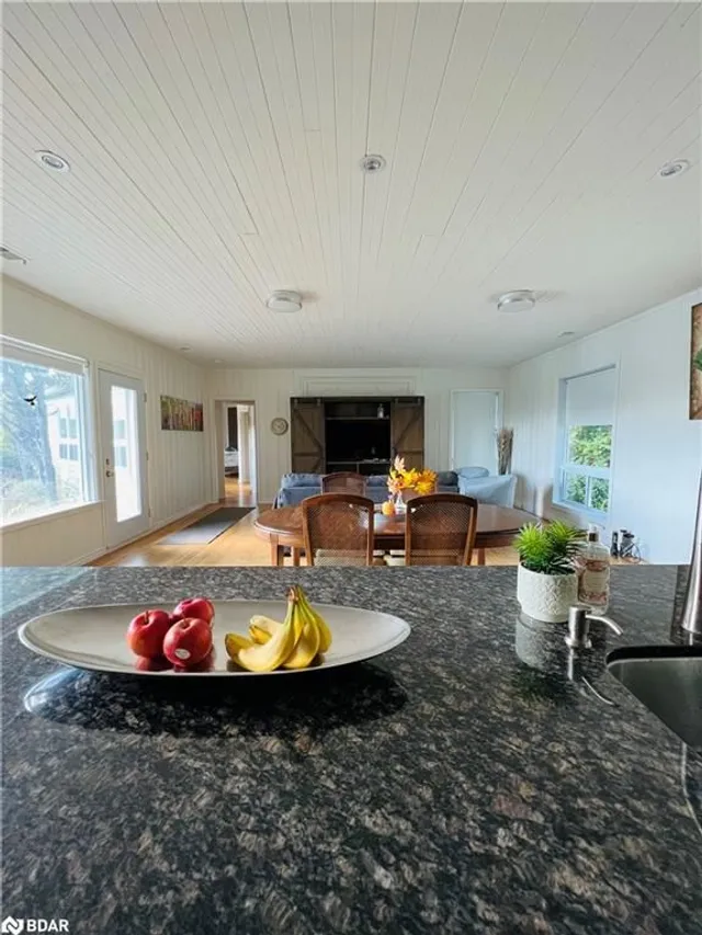 Additional image 13 of 8 Renwood Pl