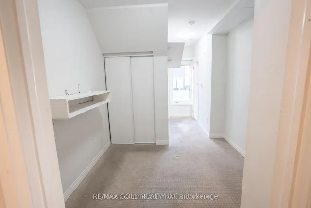 Additional image 14 of 402 The East Mall N/A Unit 116