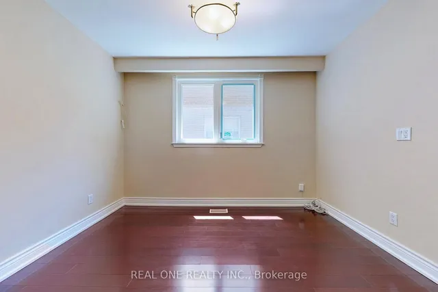 Additional image 34 of 17 Foursome Cres