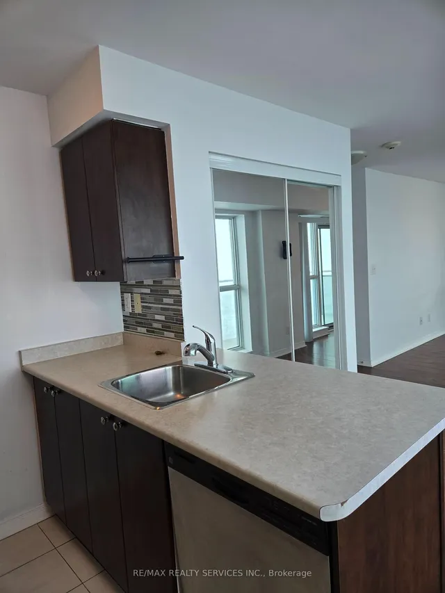 Additional image 6 of 215 Queen St Unit 1101