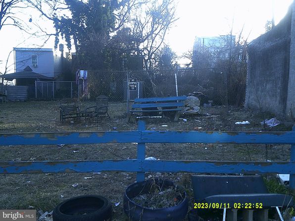 5526 Sprague St, Philadelphia, PA 19138