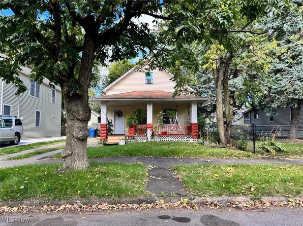 6812 Lawn Ave, Cleveland, OH 44102
