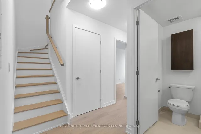 Additional image 17 of 3100 Keele St Unit 1210