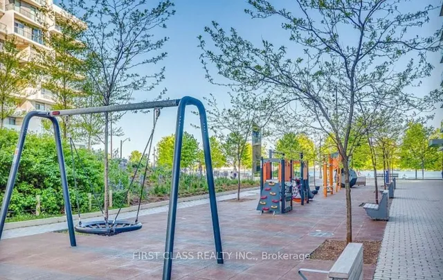 Additional image 19 of 1 Edgewater Dr Unit 822