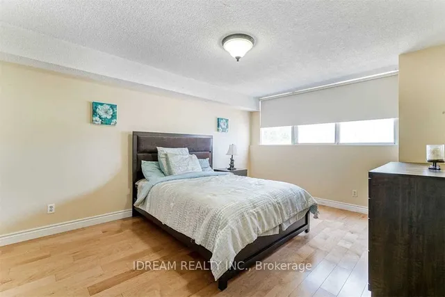 Additional image 19 of 3700 Kaneff Cres Unit 202