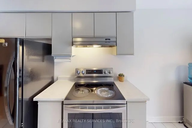 Additional image 36 of 28 Heathcliffe Sq