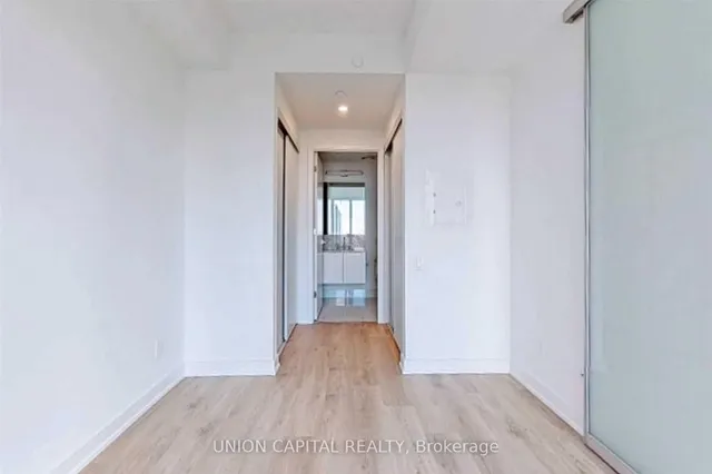 Additional image 8 of 3 Gloucester St Unit 2013