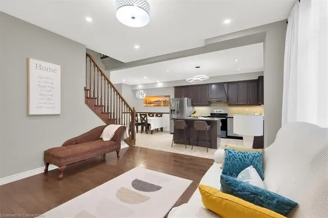 Additional image 13 of 94 Irwin Ave