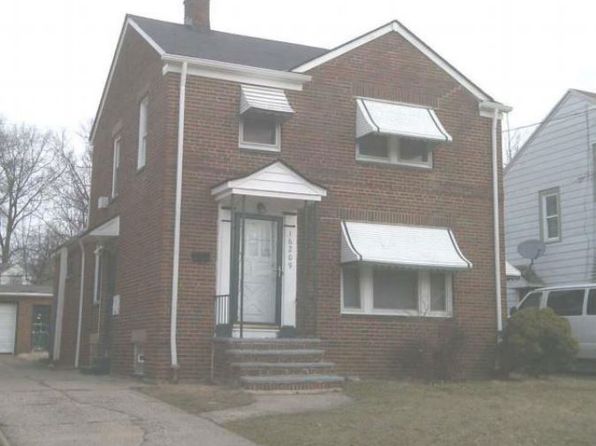 16209 Throckley Ave, Cleveland, OH 44128