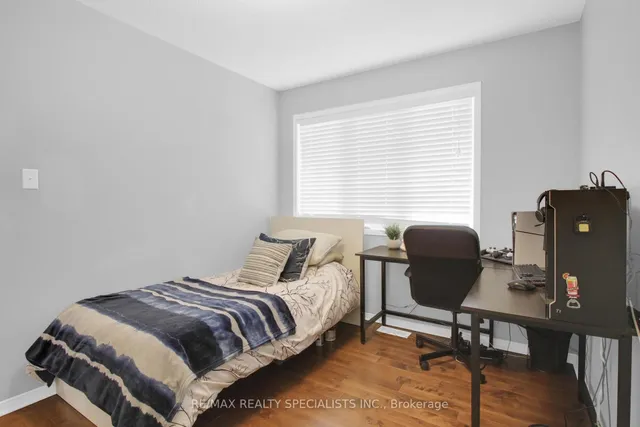 Additional image 25 of 10 Chatelaine Crt