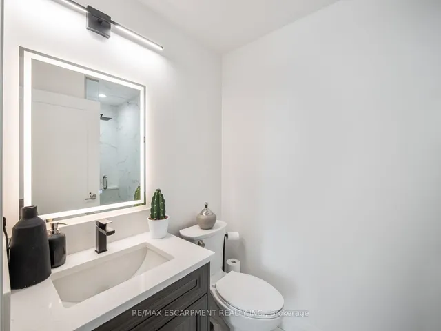 Additional image 23 of 500 Brock Ave Unit 302