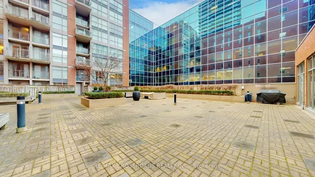 Additional image 31 of 18 Merton St Unit 716