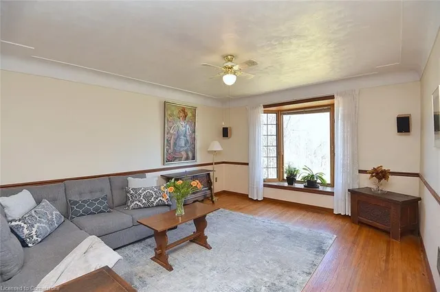 Additional image 7 of 20 Lorne Ave