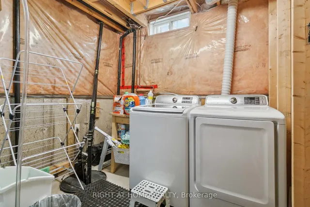 Additional image 27 of 943 McDuffe Cres