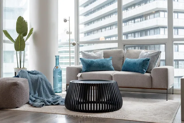 Additional image 12 of 45 Charles St Unit 1809