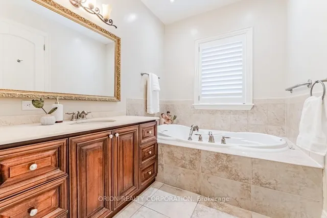 Additional image 19 of 293 La Rose Ave