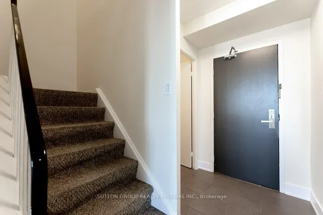 Additional image 2 of 35 Ormskirk Ave Unit 818